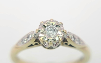 9K YELLOW GOLD SOLITAIRE DIAMOND RING, WITH FURTHER DECORATI...