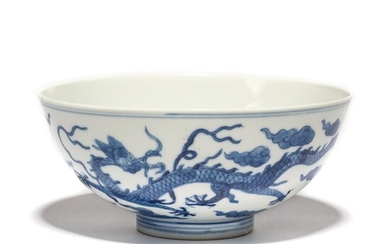 A CHINESE BLUE AND WHITE 'DRAGON' BOWL