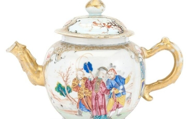 A Large Chinese Export Porcelain Teapot