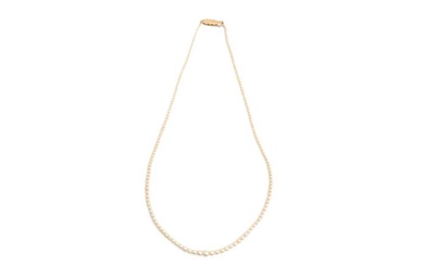 A PEARL GRADUATED NECKLACE