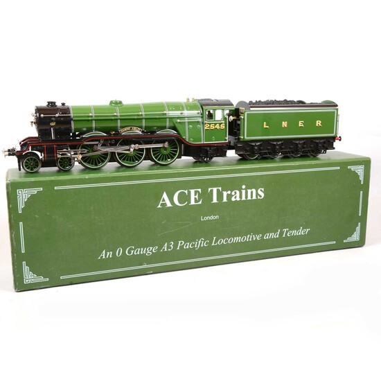 ACE trains O gauge model railway locomotive and tender, LNER 4-6-2, 'Diamond Jubilee'