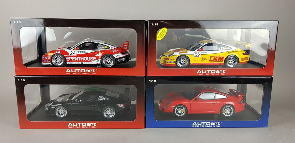 AUTO-ART - QUATRE PORSCHE échelle 1/18 : 1x 997 GT3 1x 911 (997) GT3 Carrera...