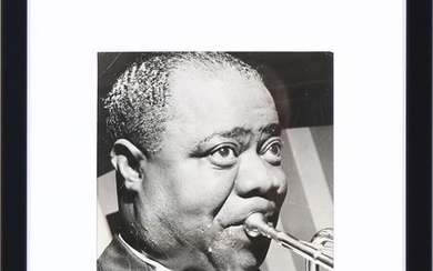 An original American black-and-white photograph of the jazz legend Louis Armstrong (1901–1971) during the American Festival in Massachusetts, USA in 1955.