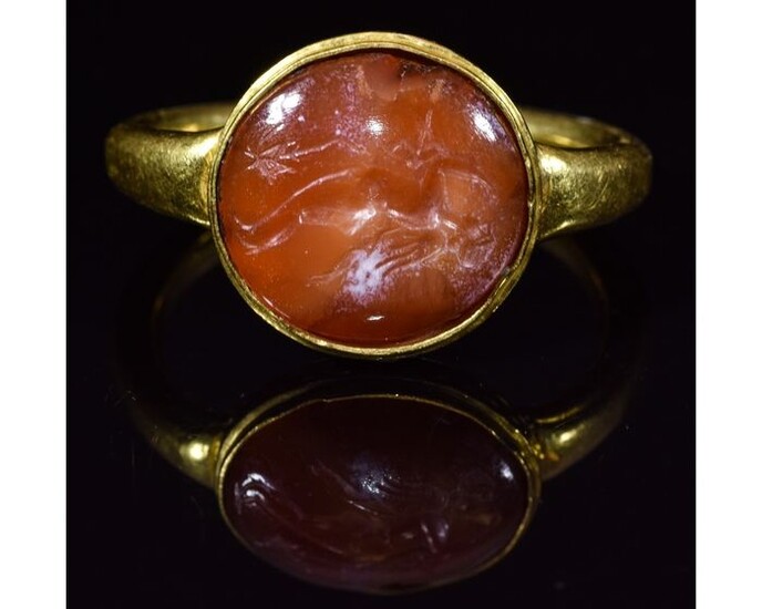 Ancient Greek, Hellenistic Gold Ring with Nike Intaglio