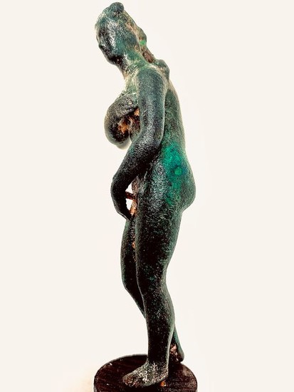 Ancient Roman Bronze Statuette of Venus - 9×2.5×1.5 cm