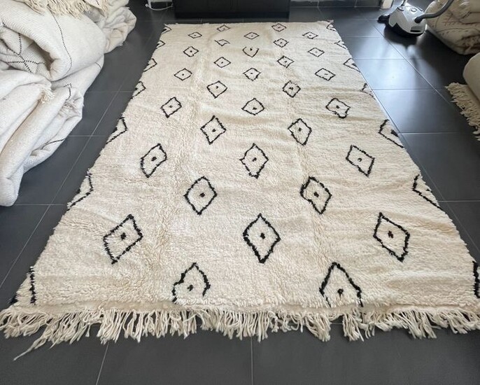 Berber - Carpet - 285 cm - 190 cm