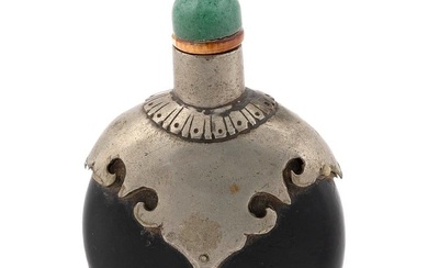 CHINESE CARVED NUT AND SILVER METAL SNUFF BOTTLE Early 20th Century Height 2.75". Green stone
