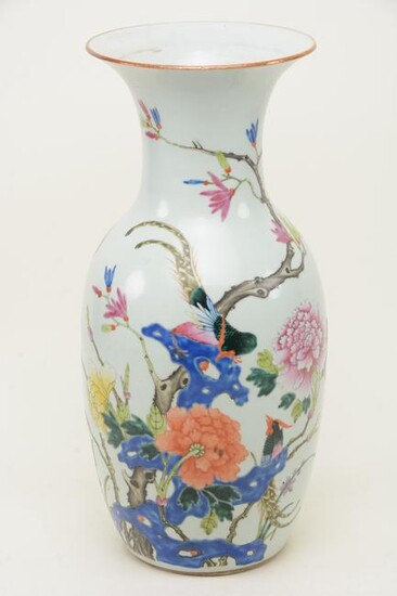 Chinese 19th century large baluster porcelain vase with