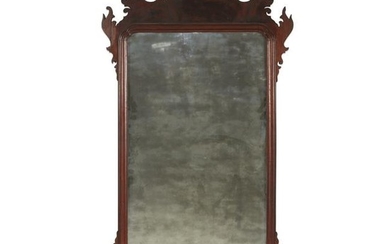 Chippendale carved mahogany looking glass, Bearing