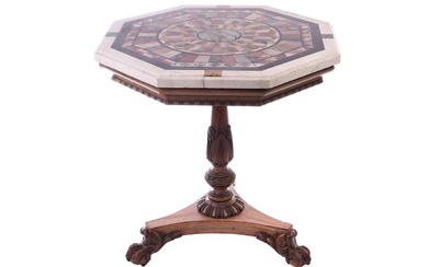 Dans la manière de William Trotter, une belle table centrale écossaise en palissandre sculpté et...