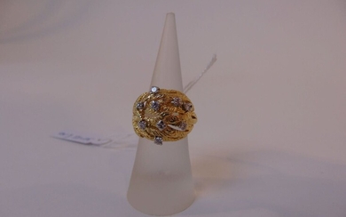 Dome ring in yellow gold (18 carats) set with diamonds, t. 51, 8 g approx.
