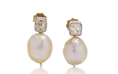 Earrings Swedish Early 20th Century 18kt gold and platinum Diamond and Natural Pearl