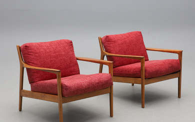 FOLKE OHLSSON. A pair of “USA 75" armchairs.