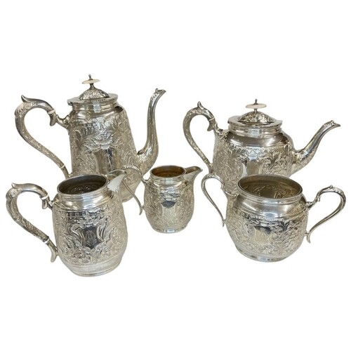 Good Quality 5 Piece Silver Tea and Coffee Service. 2925 g. ...