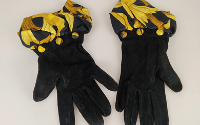 HERMES gloves in suede and silk