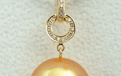HS Jewellery - Golden South Sea Pearl, Natural 24K Golden Saturation, Huge 14.5 mm - 18 kt. Yellow gold - Pendant - Diamonds