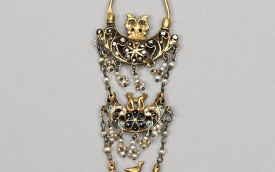 Indian Gold and Enamel Pendant