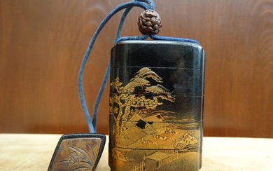Inro, Netsuke (1) - Lacquer, Wood - Japan - 19th century