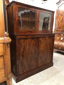 Mahogany Charles X display case, armoire deux corps. - Cuba flower mahogany - First quarter of the 19th century