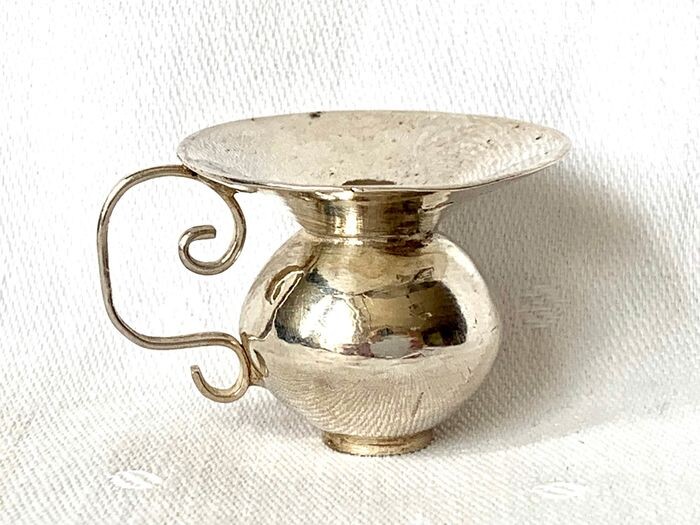 Miniature spittoon - .833 silver - A.van Geffen - Netherlands - Mid 18th century