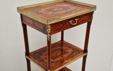 Napoleon III stijl tafel met lade en Marquetry van kostbare houtsoorten - Étagère - Brass, Bronze, Gilt, Mahogany, Walnut, Bois de Rose
