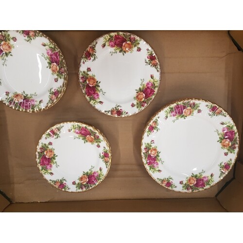 Royal Albert Old Country Roses Items to include 6 Salad plat...
