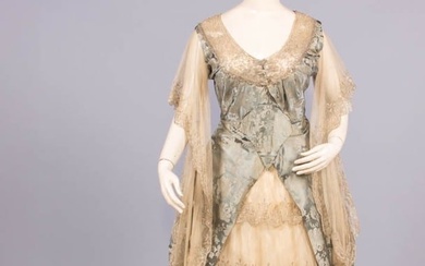 SILK & LAME’ EMBROIDERED TULLE PRESENTATION GOWN, LATE 1910s