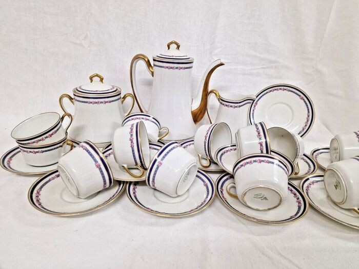 Signé C.A ( Charles Ahrenfeldt) - Complete coffee service (27) - Genuine porcelain from Limoges FRANCE