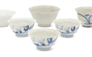 Six Chinese porcelain teabowls and a small...