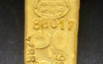 Un lingot d'or n°184611 avec son B.E. des... - Lot 17 - Chayette & Cheval