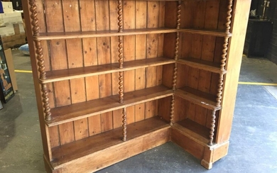 Victorian Style Pine Corner Bookshelf, of four tiers, with barley twist supports (one column missing, H:152 x L:155cm longest side)