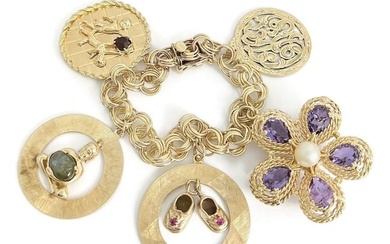 Vintage 1950's Flower Cupid Baby Shoes Charm Bracelet 14K Yellow Gold, 72.44 Gr