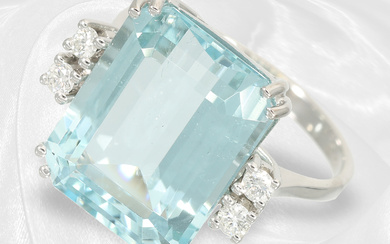 Vintage aquamarine/brilliant-cut diamond ring, beautiful aquamarine of approx. 10ct