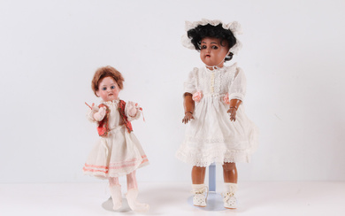 Zwei Puppen. Bez. "Made in Germany