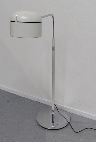 (-), staande design lamp met kunststof kap en...