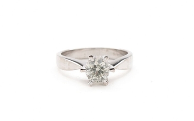 Diamond ring set with a brilliant-cut diamond weighing app. 0.85 ct., mounted in 18k white gold. Size 54.5. Weight app. 5 g.
