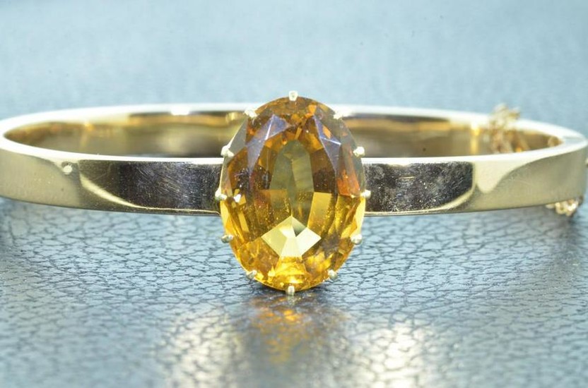 14 KT Yellow Gold Victorian Bangle set with Citrine