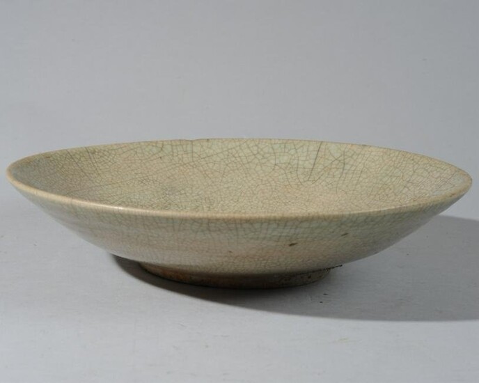 15th C. Annamese or Chinese Crackle Celadon Bowl