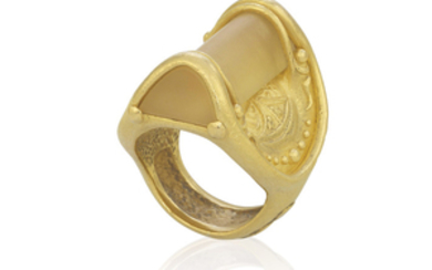 DENISE ROBERGE CITRINE AND SCULPTED GOLD RING