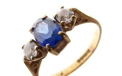 18ct gold, sapphire and diamond three stone ring, size...
