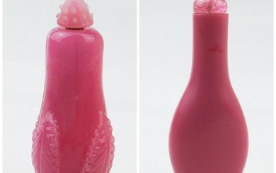 2 Chinese pink Peking glass snuff bottles.