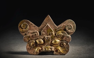 A RARE LARGE GILT-BRONZE 'MYTHICAL BEAST' FITTING WARRING STATES PERIOD - HAN DYNASTY