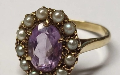 9CT GOLD AMETHYST & HALF PEARL CLUSTER RING - 4.0 G, - RING ...