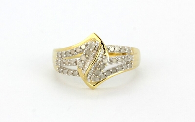 A 9ct yellow gold diamond set ring, (O).