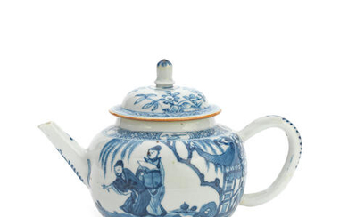 A BLUE AND WHITE TEAPOT AND ASSOCIATED COVER