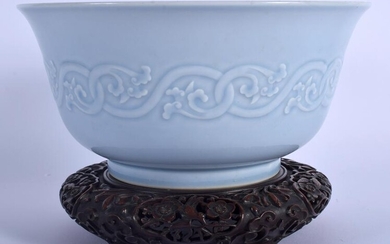 A CHINESE QING DYNASTY MONOCHROME BLUE GLAZED PORCELAIN