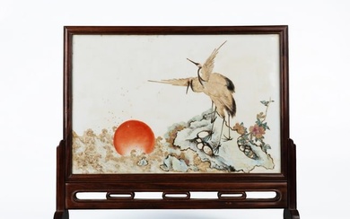 A FAMILLE ROSE 'CRANES AND SUN' TABLE SCREEN