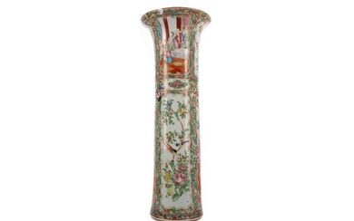 A LATE 19TH CENTURY CHINESE CANTON FAMILLE ROSE CYLINDRICAL VASE