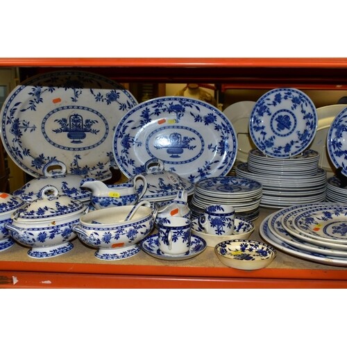 A LATE 19TH CENTURY/EARLY 20TH CENTURY BLUE AND WHITE DINNER...