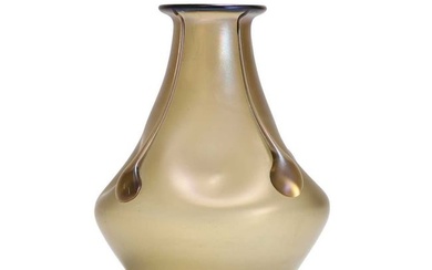 A Loetz ‘Vesuvian’ iridescent glass vase